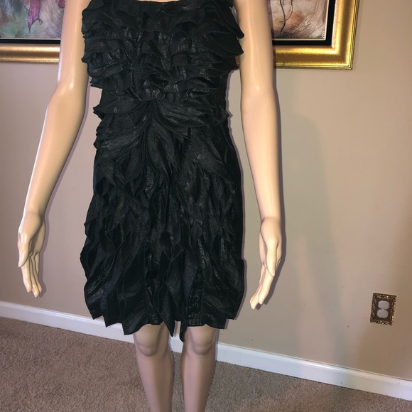 Ruffled Fitted Dress - Picture 2 of 6